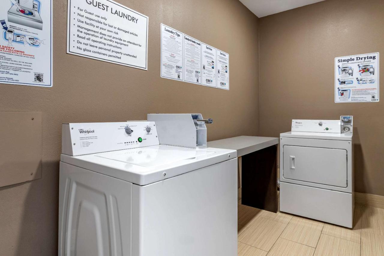 קליבלנד Comfort Inn & Suites מראה חיצוני תמונה