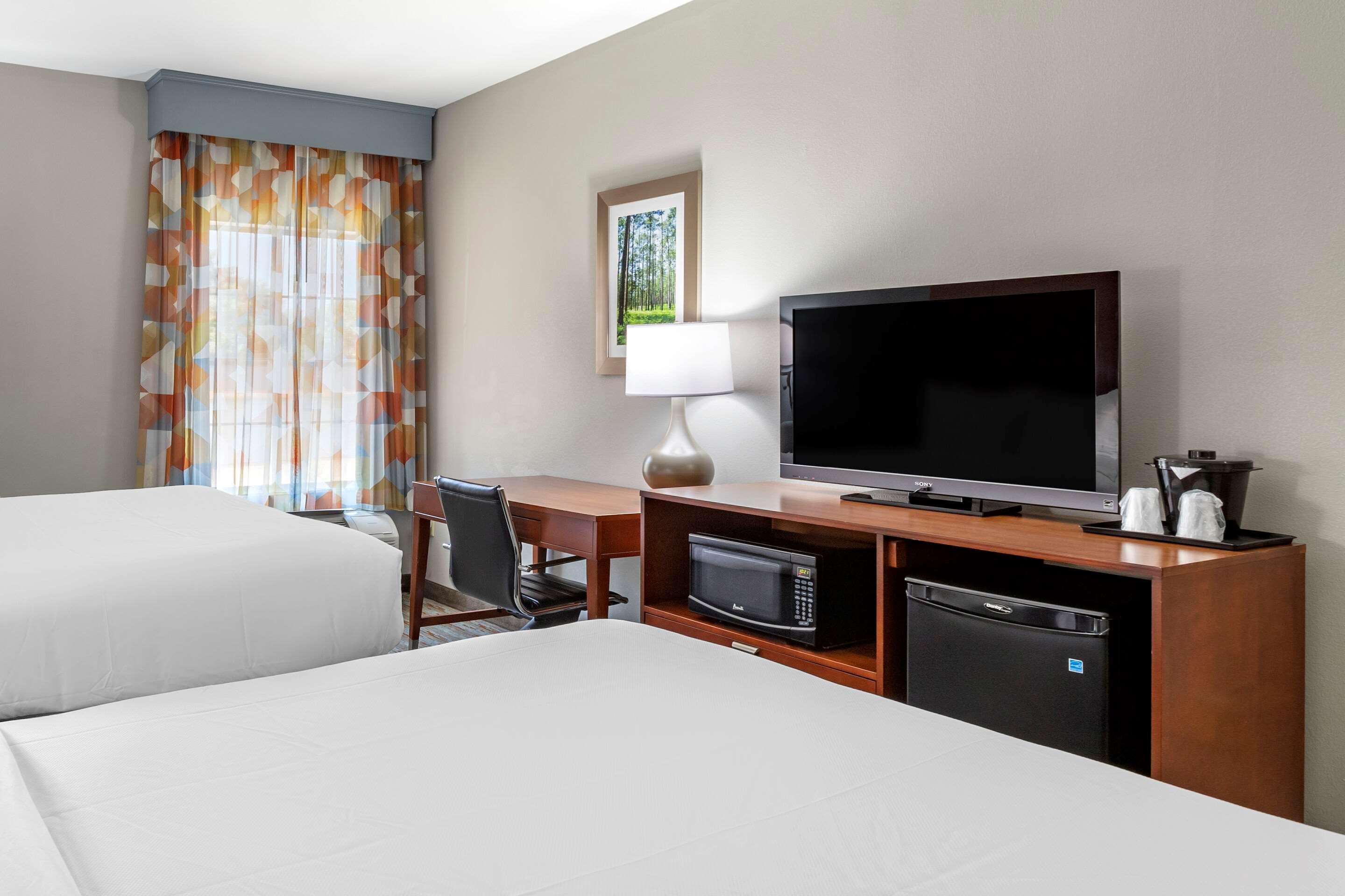 קליבלנד Comfort Inn & Suites מראה חיצוני תמונה