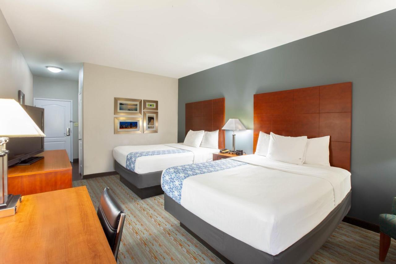 קליבלנד Comfort Inn & Suites מראה חיצוני תמונה